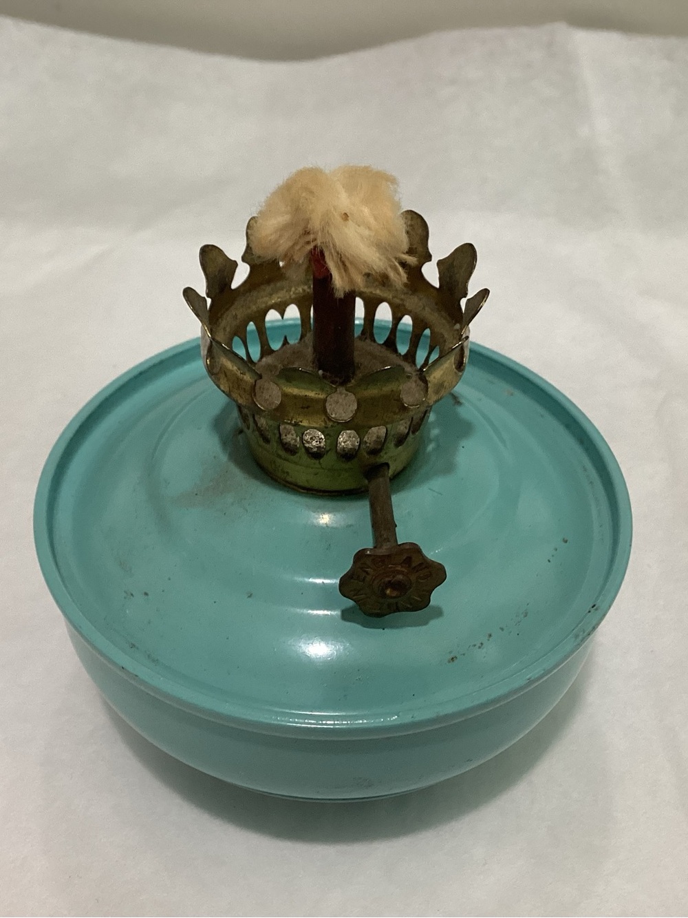 Vtg. WWII era made in England Kelly weighted “Pixie” lamp
